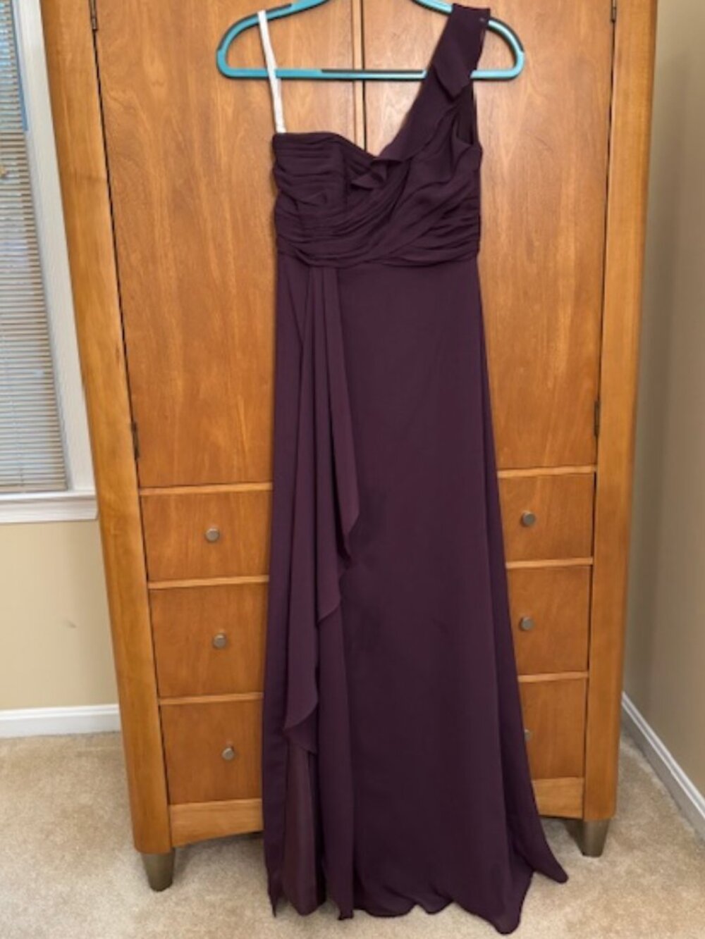 David's Bridal Prom Formal Gown Size 4 Purple